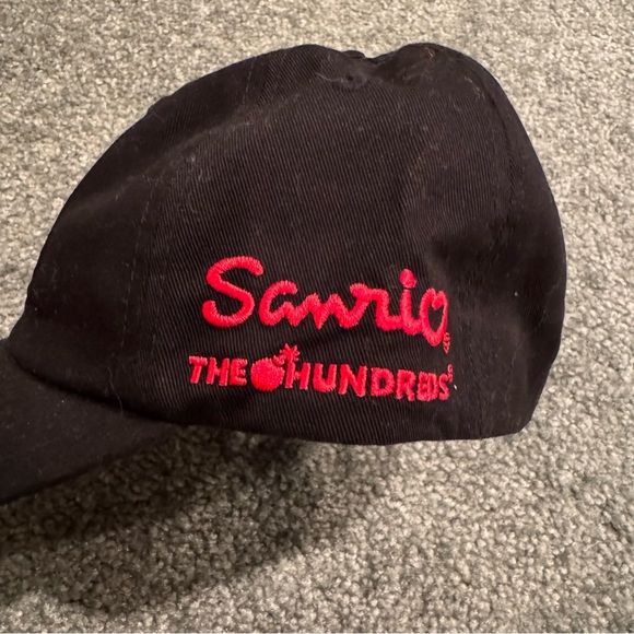 The Hundreds x Sanrio Cap - Picture 2 of 3
